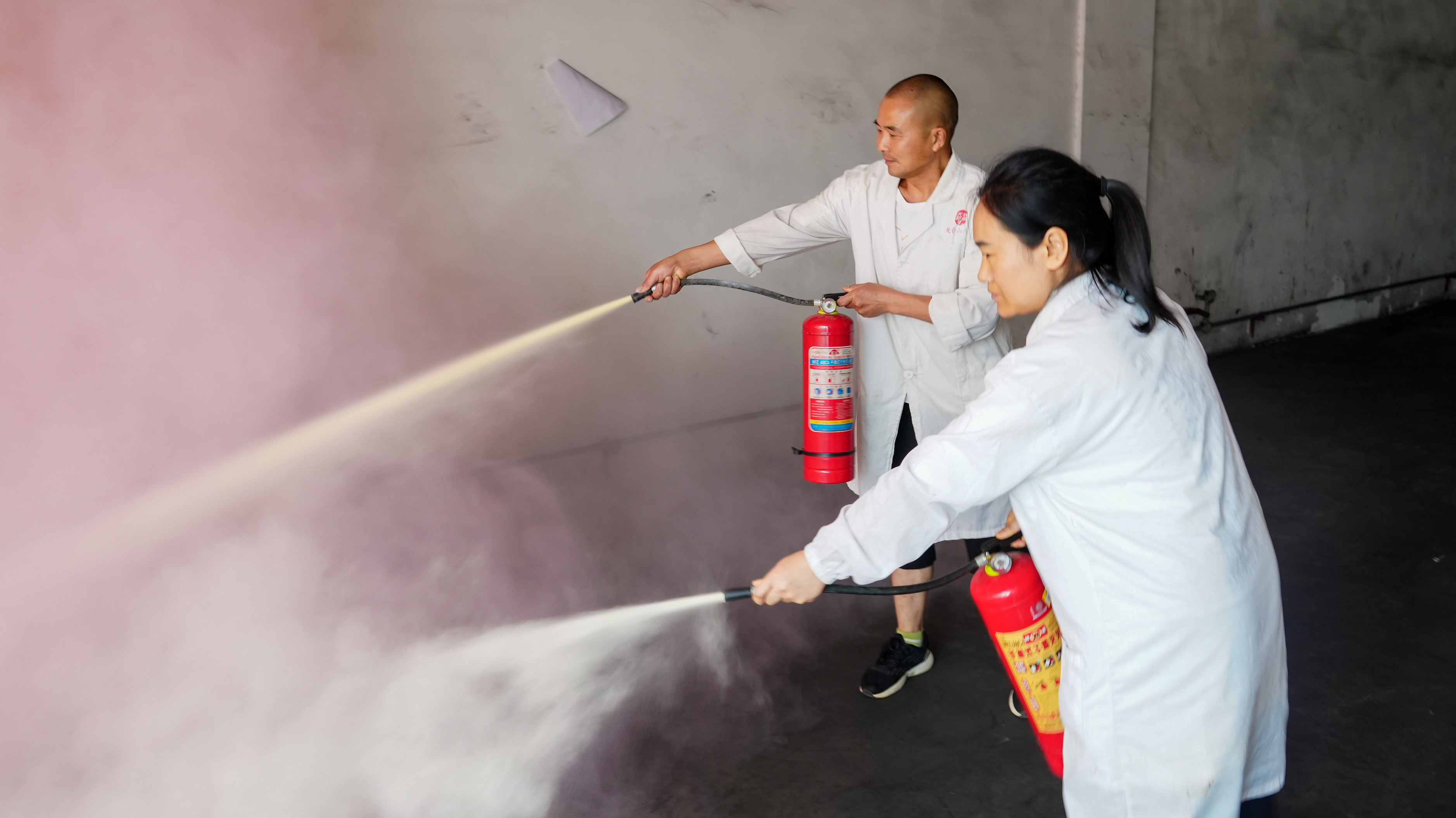 250626安全培训及消防演练08.jpg
