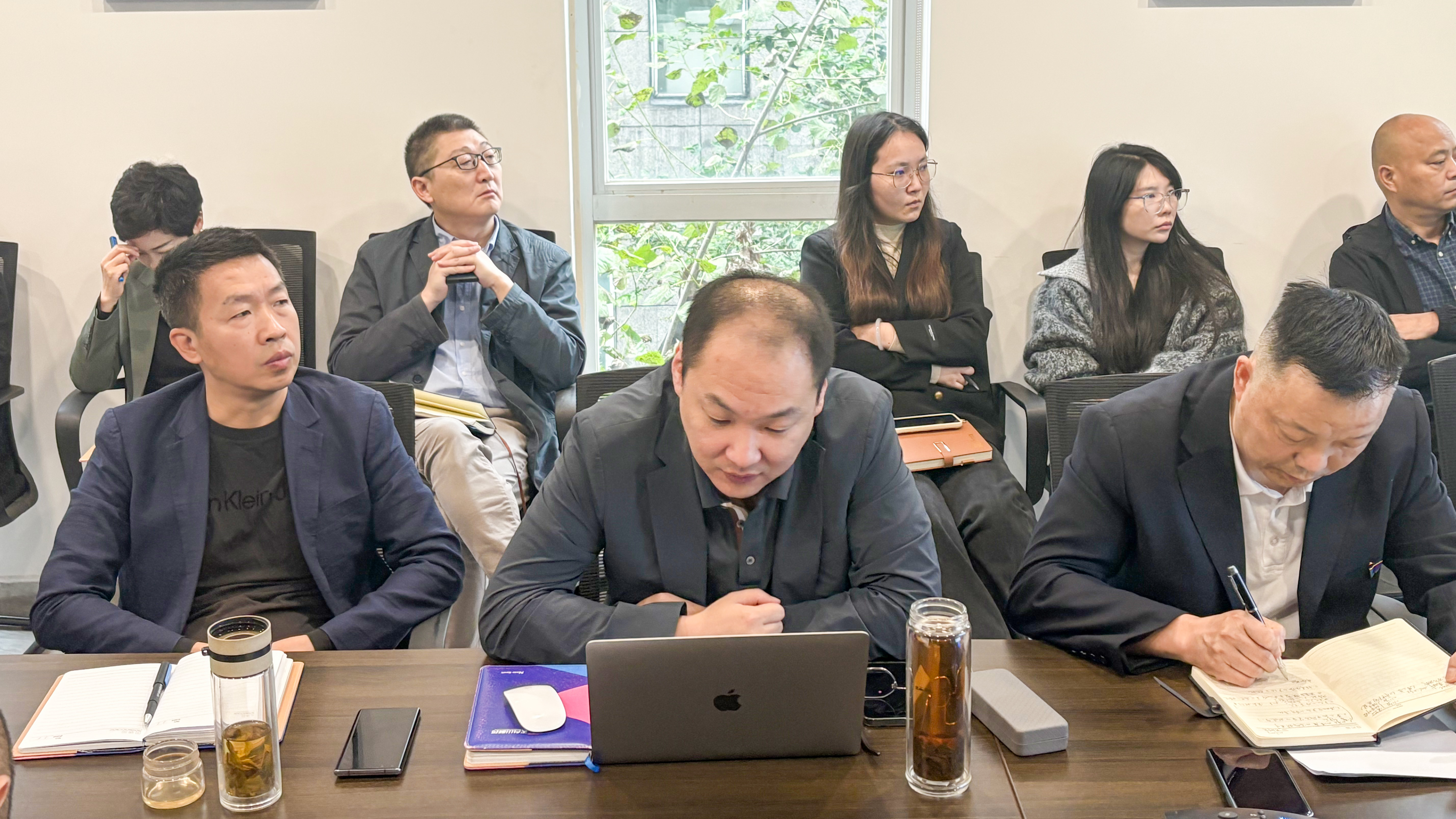 251020凝心聚力 决胜收官04.jpg